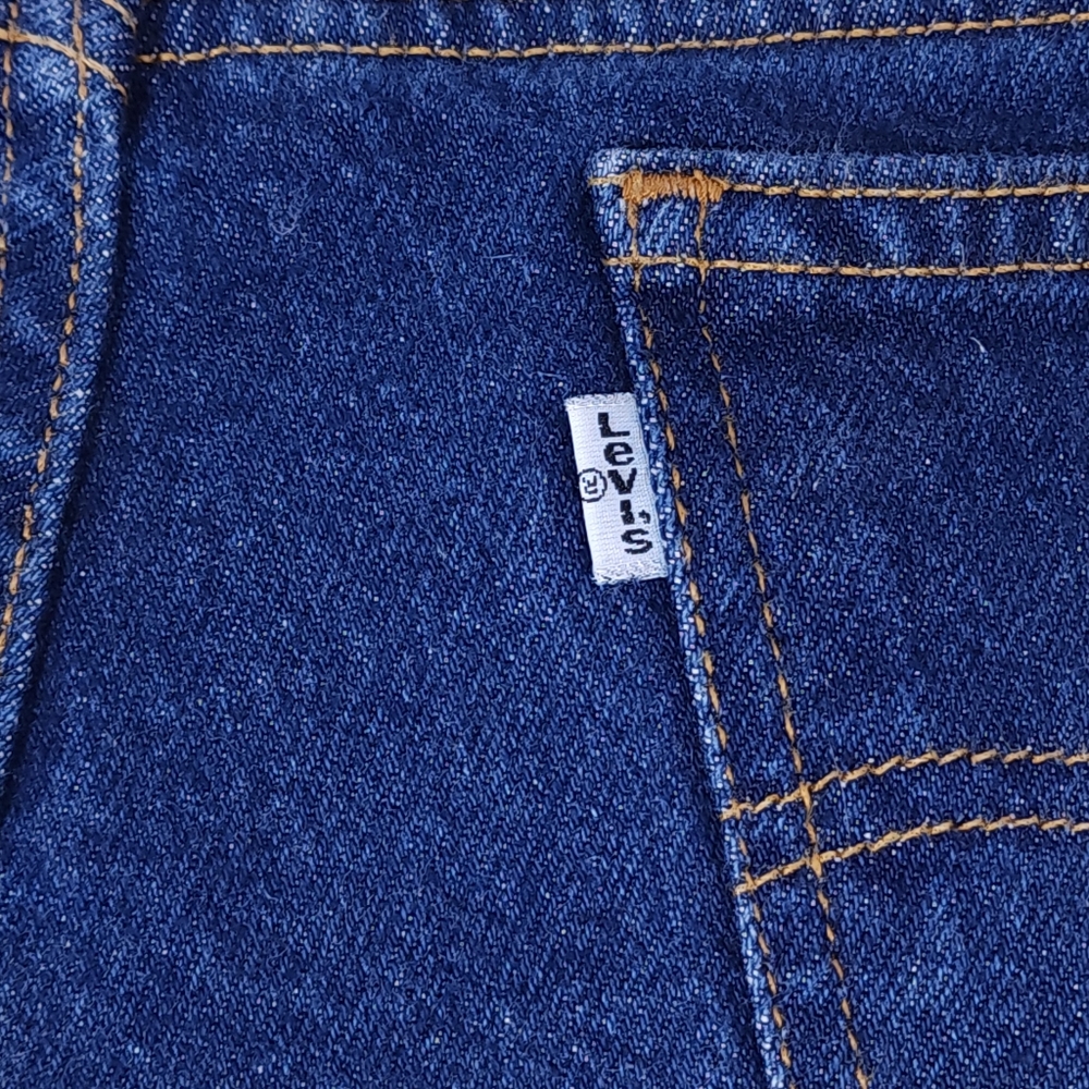Vintage Levi Strauss Relaxed Fit Tappered Leg Men's Jeans Size 34 X 34 Dark Blue - Picture 9 of 12